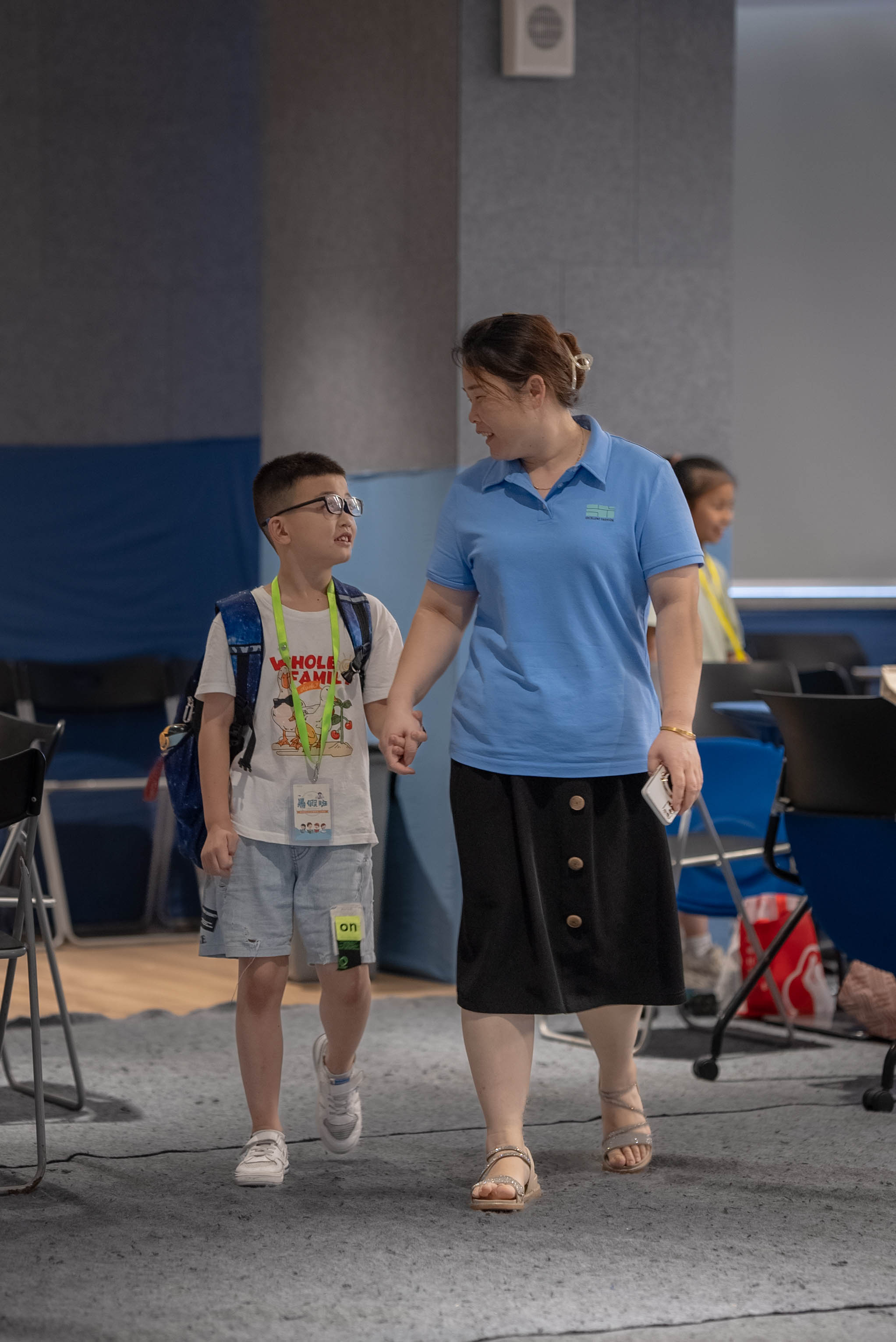 卓尚服飾丨以愛(ài)捧起初生的陽(yáng)光